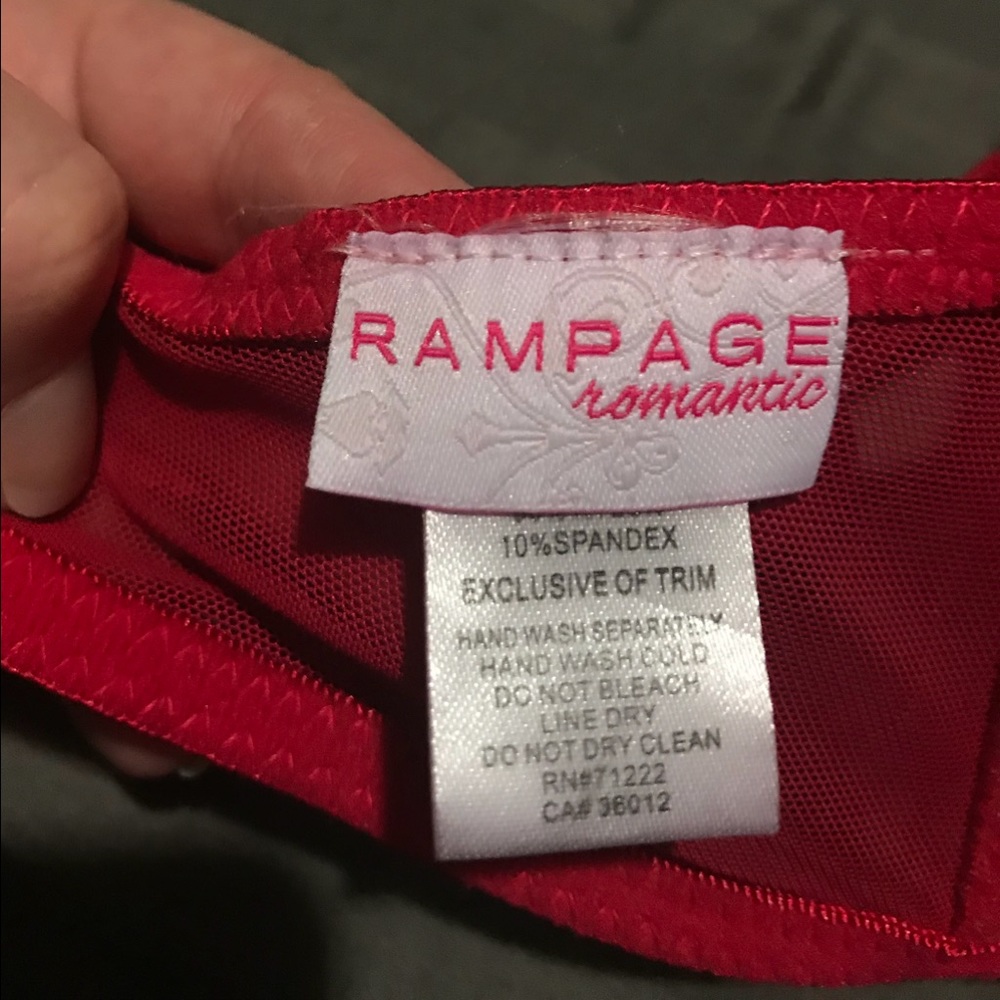 Like New Rampage - Picture 2 of 5